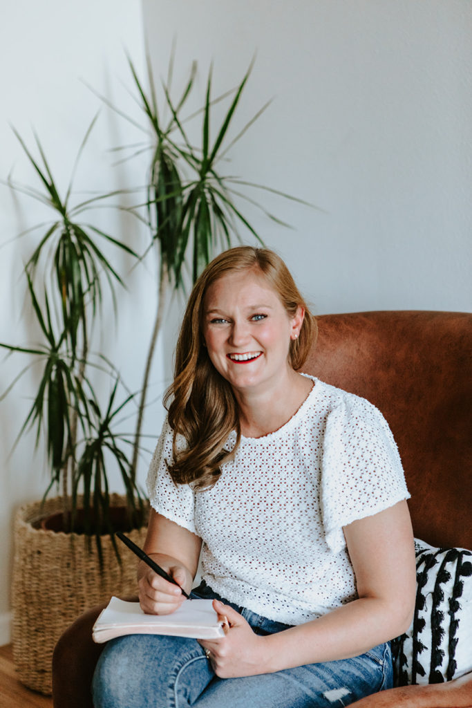 Your beliefs about money have EVERYTHING to do with making more of it. Amanda Joyce Weber is a mindset and sales coach who helps online business owners to cultivate the mindset they need to land clients and make money on repeat. Through one-on-one coaching and her signature Sincere Sales method, she takes the “ick” out of selling. Amanda is also the host of the podcast, One Simple Shift, that teaches that the biggest results start with one simple mindset shift. 